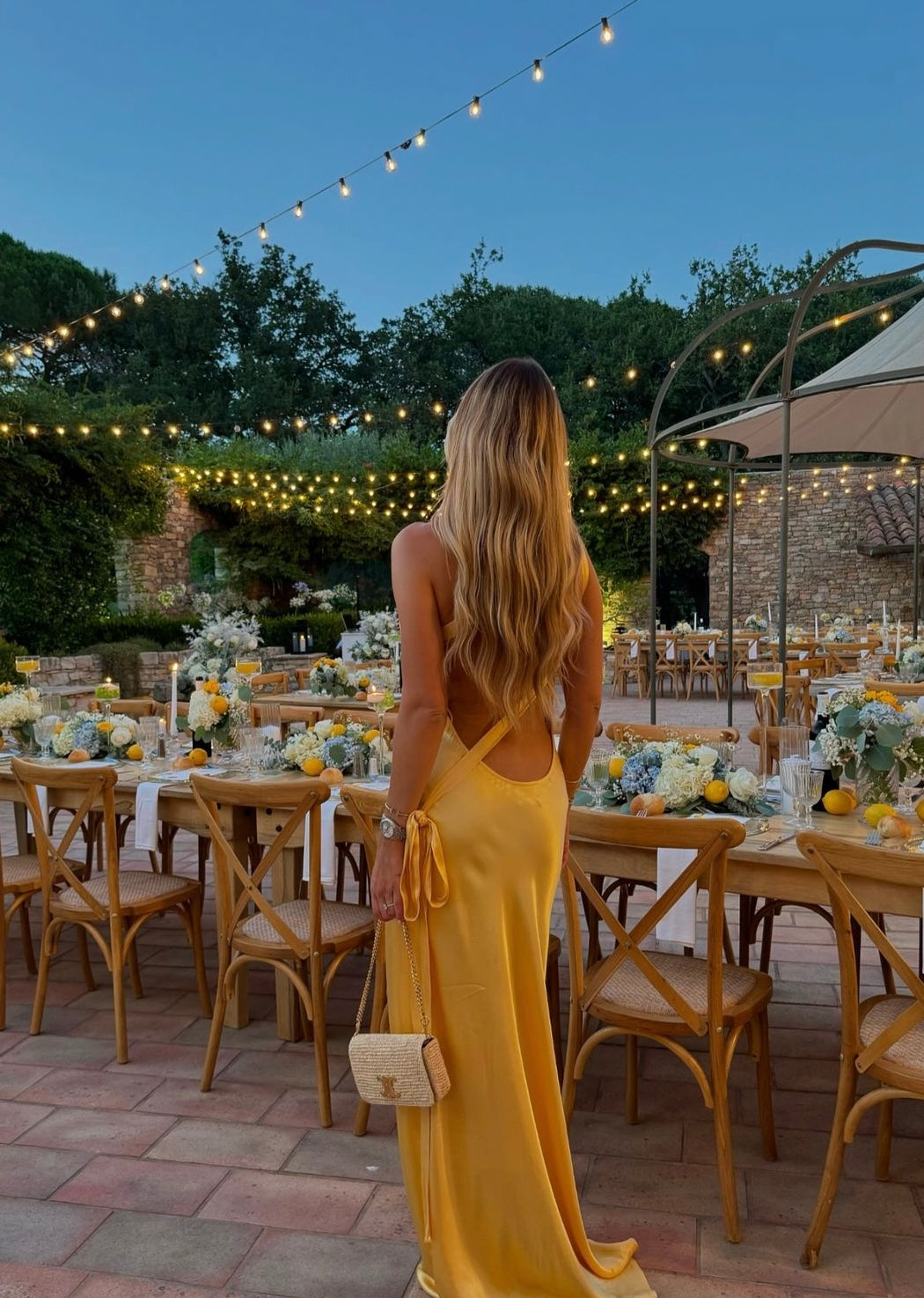 Vestido amarillo satin
