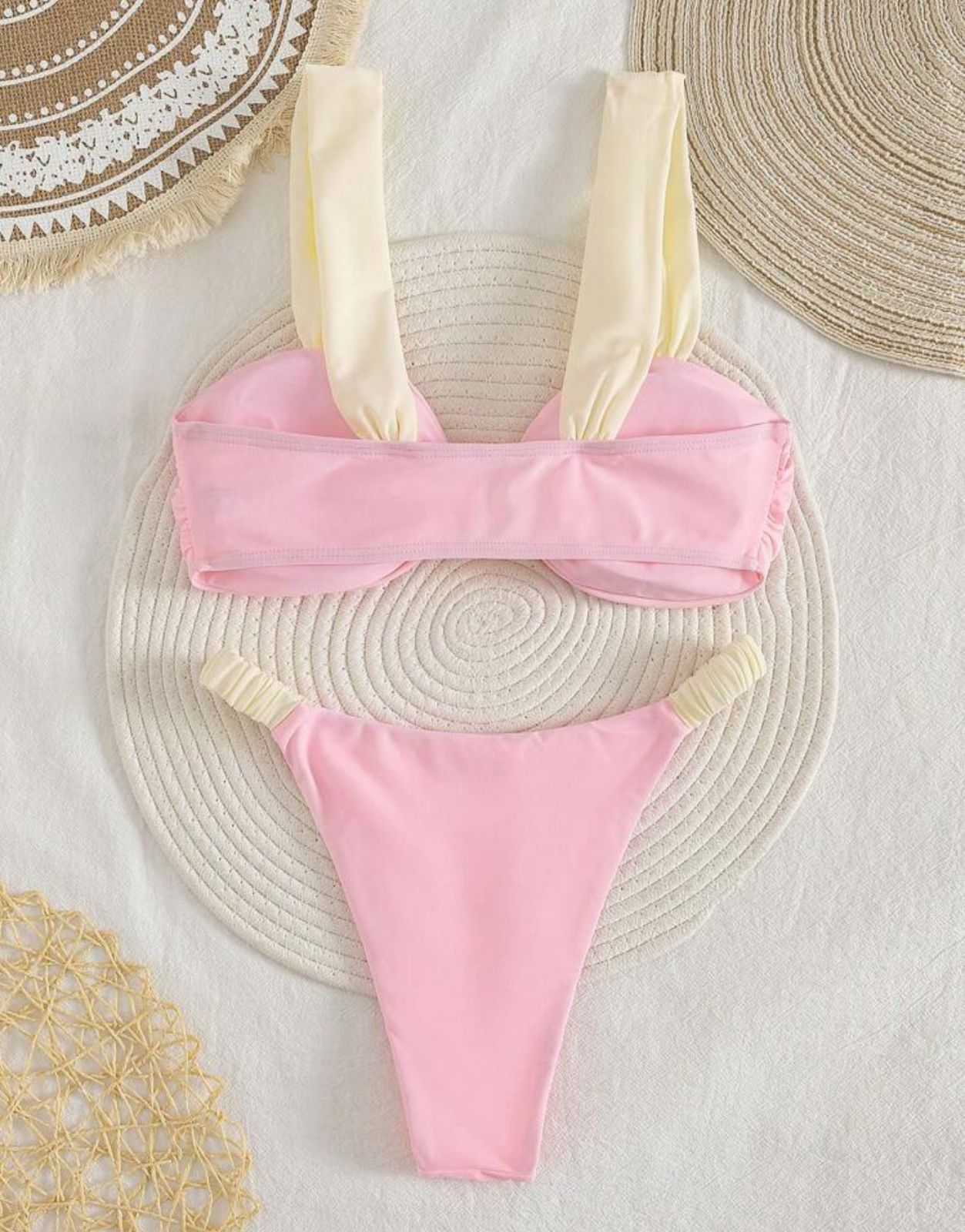 Bikini Melani